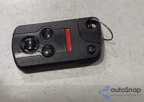 2005 Acura Rl 3.5 z USA, uszkodzony, nr VIN JH4KB16535C006472